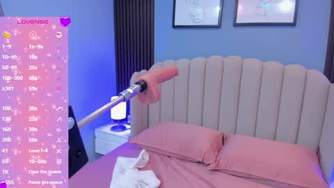 Snapshot of yuyis_williams chatting on December 9, 2024, 6:23 am Yuyis online show from December 9, 2024, 6:23 am