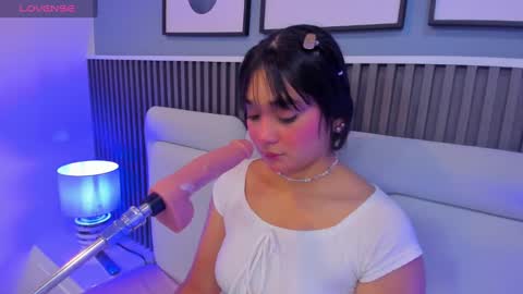 Snapshot of yuyis_williams chatting on December 14, 2024, 4:01 am Yuyis online show from December 14, 2024, 4:01 am