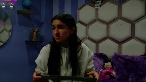 Snapshot of yvi_taylor chatting on April 29, 2026, 11:58 am yvi online show from April 29, 2026, 11:58 am