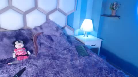 Snapshot of yvi_taylor chatting on June 10, 2026, 4:28 pm yvi online show from June 10, 2026, 4:28 pm