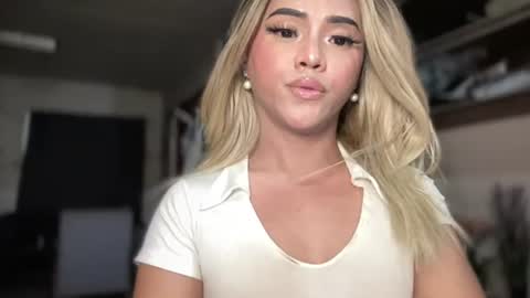 Snapshot of yvonne_guidotti chatting on July 23, 2026, 8:18 pm Miss Cali online show from July 23, 2026, 8:18 pm