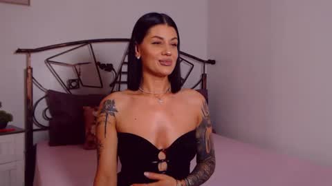 I V Y   online show from June 13, 2026, 8:18 pm