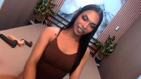 yvonnellvs online show from February 26, 2026, 9:25 pm