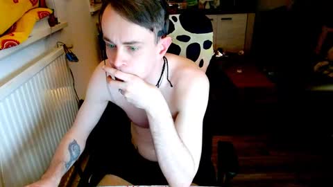 Snapshot of yyscript chatting on December 1, 2024, 10:21 pm online show from December 1, 2024, 10:21 pm