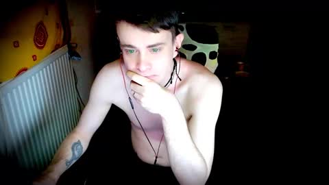 Snapshot of yyscript chatting on December 16, 2024, 7:15 am online show from December 16, 2024, 7:15 am