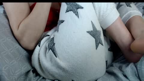 yzza_suave online show from February 27, 2025, 7:26 pm