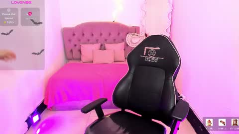 zaafira_tay online show from July 18, 2026, 11:36 am