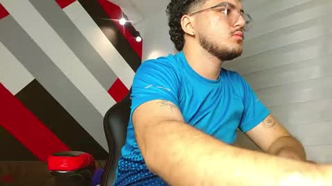 Snapshot of zac_golden chatting on April 21, 2026, 12:00 pm Zack online show from April 21, 2026, 12:00 pm
