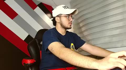 Snapshot of zac_golden chatting on June 4, 2026, 11:49 am Zack online show from June 4, 2026, 11:49 am