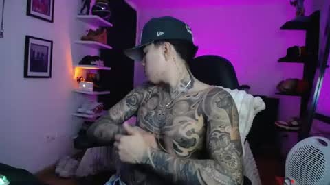 zac_muller1 online show from July 20, 2026, 12:29 pm