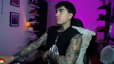 zac_muller1 online show from July 26, 2026, 3:36 am