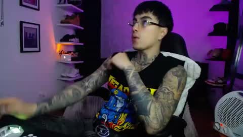 zac_muller1 online show from July 28, 2026, 5:03 am