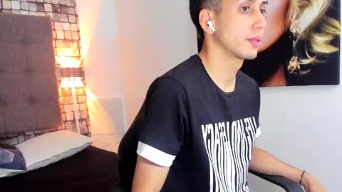 zack_isback online show from April 14, 2026, 8:59 pm