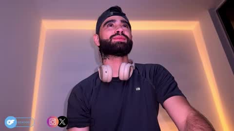 Snapshot of zack_sullivan22 chatting on September 24, 2025, 1:53 am zack_sullivan22 online show from September 24, 2025, 1:53 am