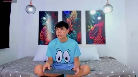 Snapshot of zack_torreshot chatting on May 31, 2026, 8:32 pm Zack Torres online show from May 31, 2026, 8:32 pm