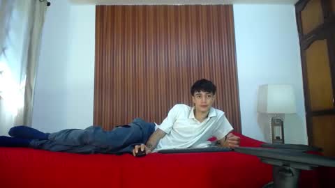 Snapshot of zacktk7 chatting on December 7, 2024, 4:36 pm zack online show from December 7, 2024, 4:36 pm