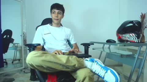 Snapshot of zacktk7 chatting on January 6, 2025, 9:00 pm zack online show from January 6, 2025, 9:00 pm