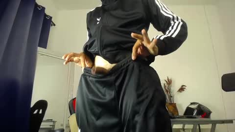 Snapshot of zacktk7 chatting on January 22, 2025, 10:59 pm zack online show from January 22, 2025, 10:59 pm