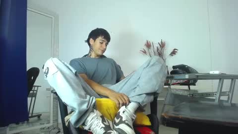 Snapshot of zacktk7 chatting on January 24, 2025, 5:42 pm zack online show from January 24, 2025, 5:42 pm