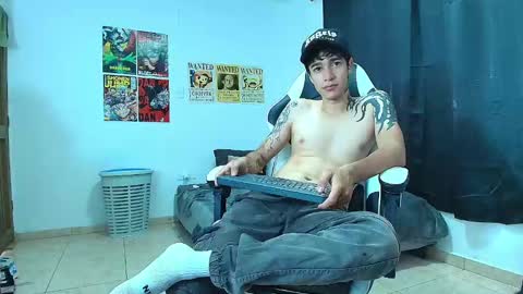 Snapshot of zacktk7 chatting on February 13, 2025, 3:24 pm zack online show from February 13, 2025, 3:24 pm