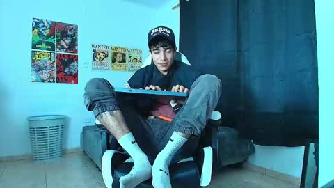 Snapshot of zacktk7 chatting on February 13, 2025, 8:03 pm zack online show from February 13, 2025, 8:03 pm