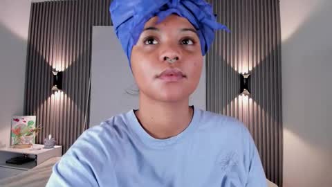 zafira online show from March 20, 2026, 1:27 pm