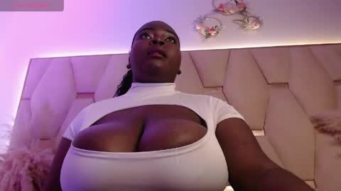 zafira_lux online show from May 16, 2026, 6:50 pm
