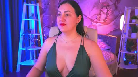 Snapshot of zafiramoonn chatting on February 10, 2026, 2:21 pm Zafiramoonn online show from February 10, 2026, 2:21 pm