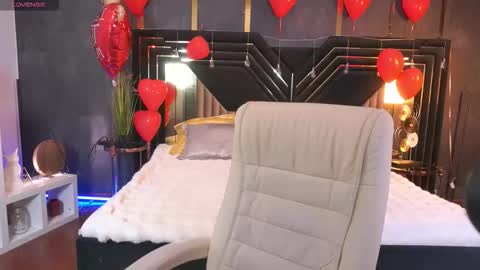 Snapshot of zafiramoonn chatting on February 19, 2026, 5:53 pm Zafiramoonn online show from February 19, 2026, 5:53 pm