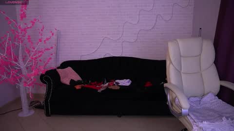 Snapshot of zafiramoonn chatting on February 25, 2026, 7:07 am Zafiramoonn online show from February 25, 2026, 7:07 am