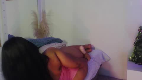 zafiro_evans online show from November 11, 2025, 7:14 pm