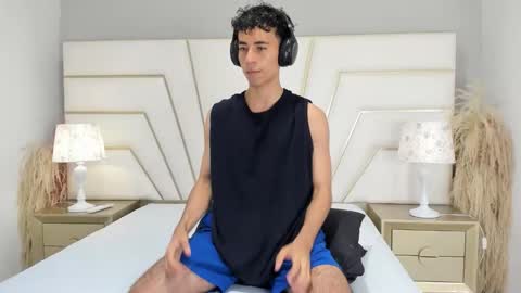 zahir_ashar online show from October 13, 2025, 11:21 am