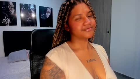 zahra_rose online show from September 9, 2025, 8:41 pm