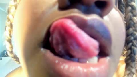 zahra_rose online show from September 10, 2025, 8:53 pm