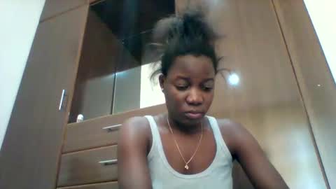 Snapshot of zainxxxx chatting on April 19, 2026, 8:57 am zainxxxx online show from April 19, 2026, 8:57 am