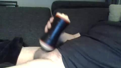 Snapshot of zakksten chatting on April 27, 2026, 10:52 pm Zakk online show from April 27, 2026, 10:52 pm