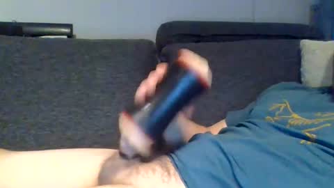 Snapshot of zakksten chatting on July 31, 2026, 11:59 pm Zakk online show from July 31, 2026, 11:59 pm