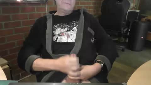 Snapshot of zalinger chatting on November 28, 2025, 10:40 am zalinger online show from November 28, 2025, 10:40 am
