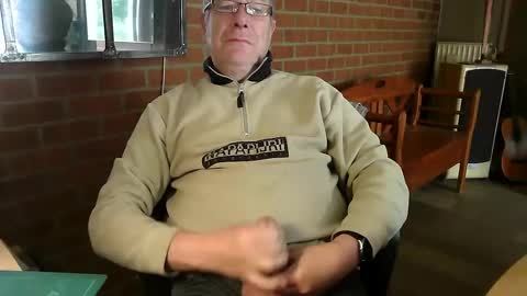 Snapshot of zalinger chatting on May 12, 2026, 8:00 am zalinger online show from May 12, 2026, 8:00 am