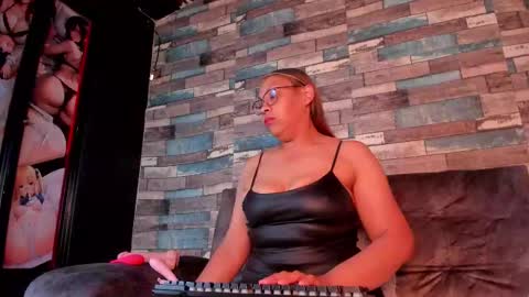 Danna online show from January 7, 2026, 3:42 am