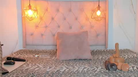 ZAMIRA online show from July 14, 2026, 2:12 pm