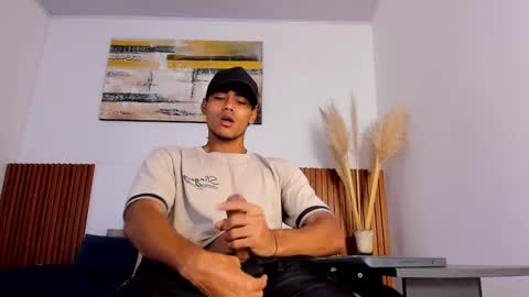 Zander online show from September 25, 2025, 2:10 pm