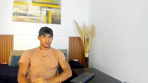 Zander online show from October 8, 2025, 12:47 pm