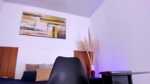 Zander online show from November 18, 2025, 1:26 pm