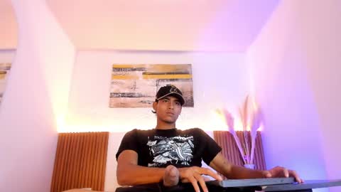 Snapshot of zander_2120 chatting on June 23, 2026, 1:53 pm Zander online show from June 23, 2026, 1:53 pm