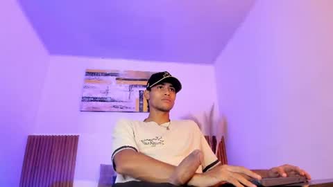 Snapshot of zander_2120 chatting on July 27, 2026, 1:51 pm Zander online show from July 27, 2026, 1:51 pm
