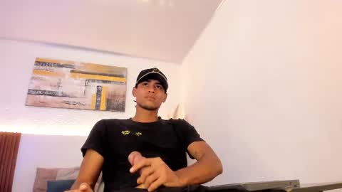 Snapshot of zander_2120 chatting on August 4, 2026, 1:03 pm Zander online show from August 4, 2026, 1:03 pm