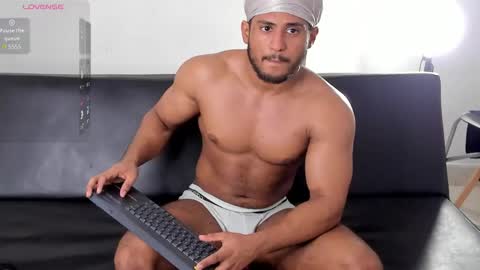 Zane Lux online show from April 18, 2026, 3:27 pm