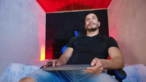 Snapshot of zanemaverick chatting on April 25, 2026, 1:41 pm zanemaverick online show from April 25, 2026, 1:41 pm