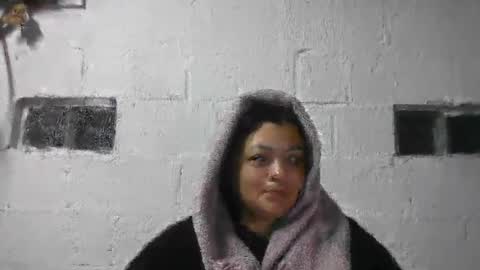 Zara18 online show from July 28, 2026, 6:42 pm